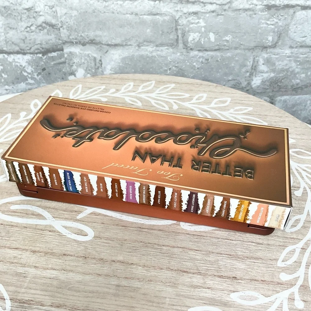 Too faced better than chocolate palette,18 cocoa powder-infused,shimmers & Matte - Picture 4 of 6